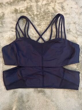 Lululemon cutout bra crop top